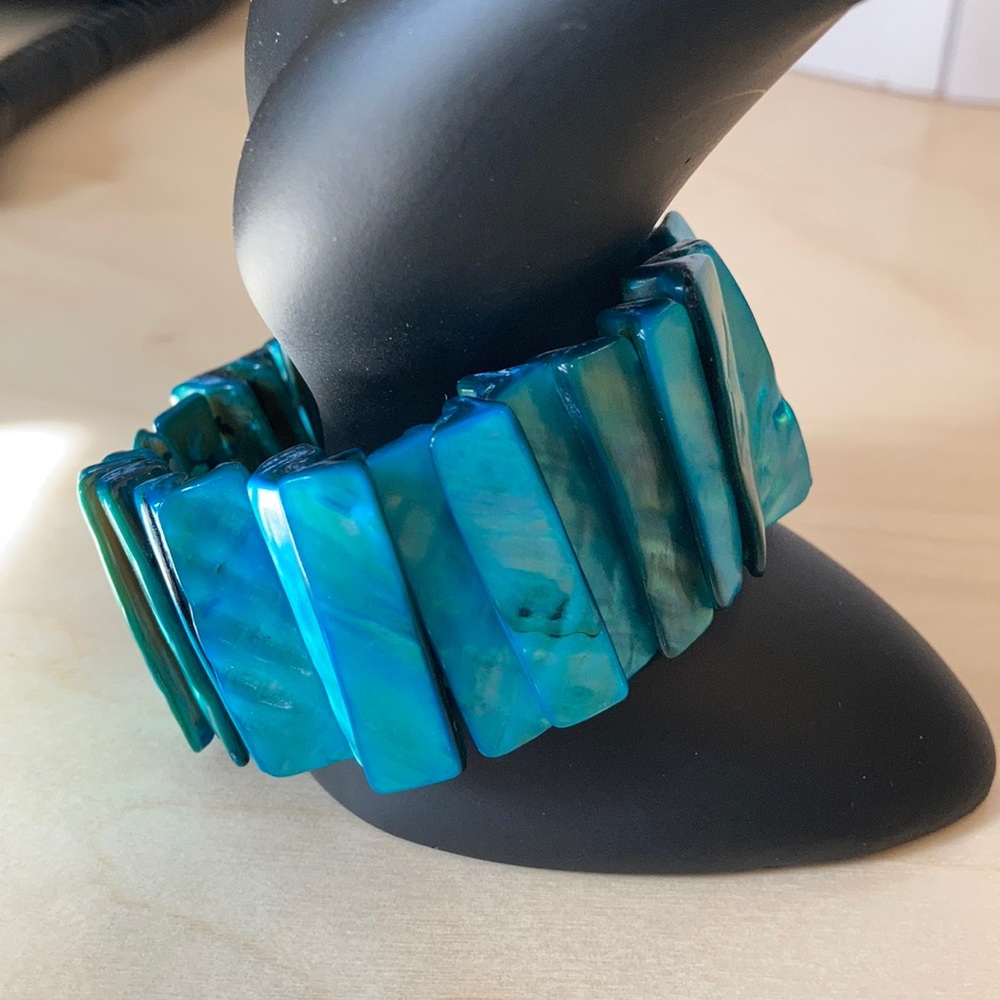 Teal blue iridescent bracelet